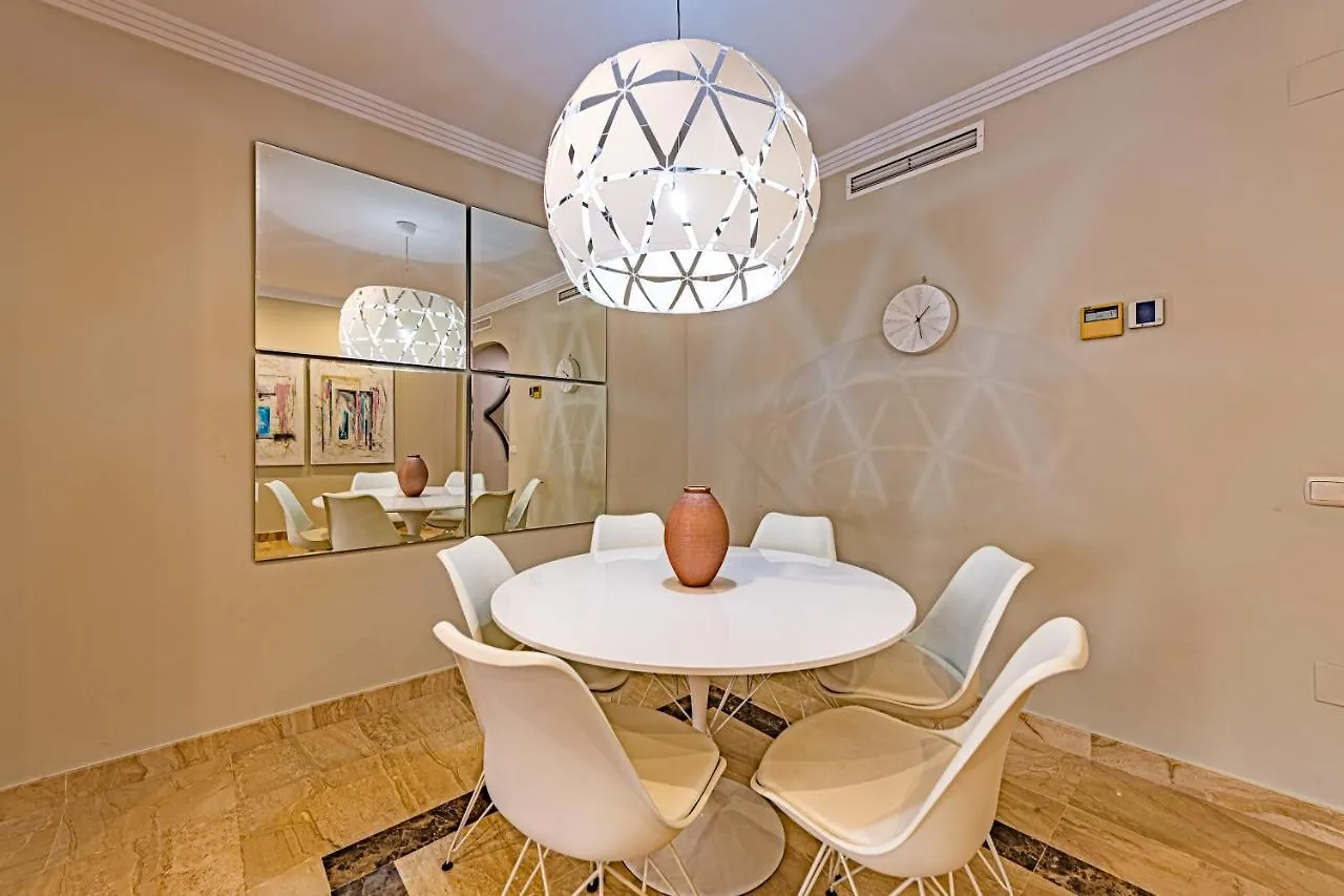 Marina Luxury Apartment Estepona 0*,