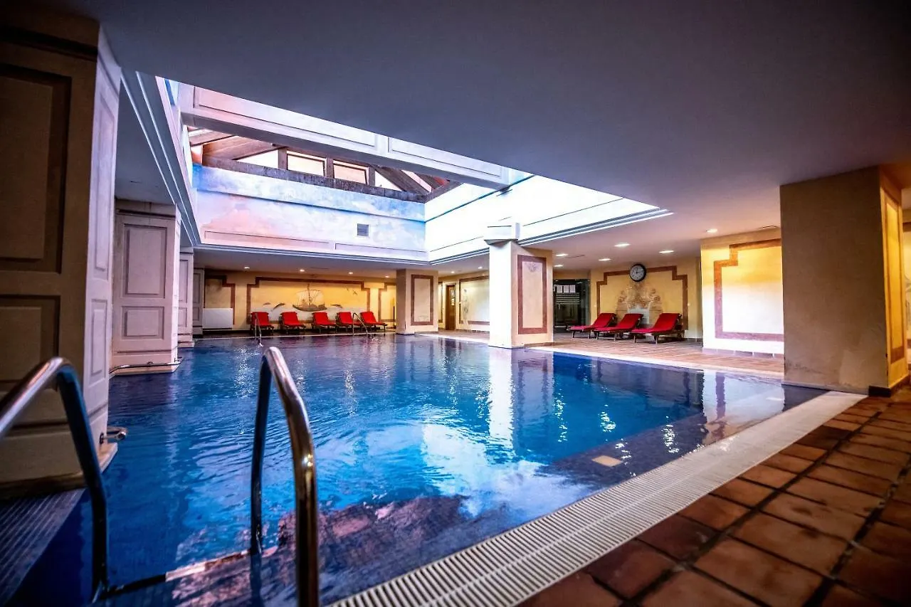 Marina Luxury Apartment Estepona